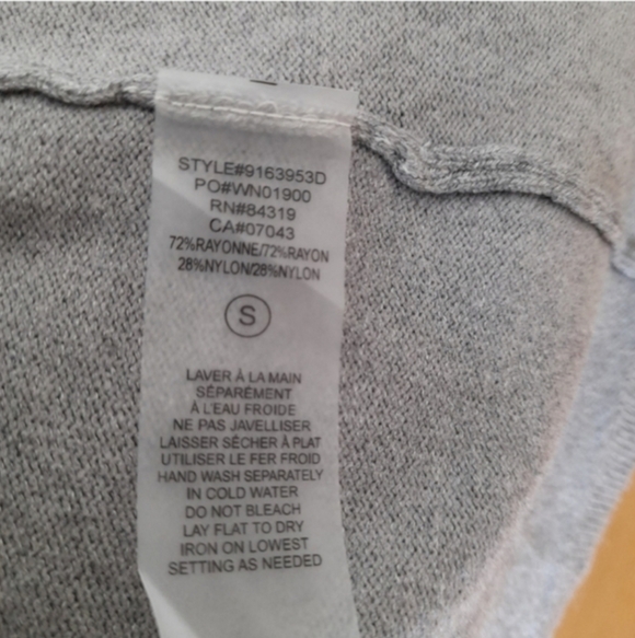 Cyrus Black and Gray Women's Cardigan - Picture 4 of 4